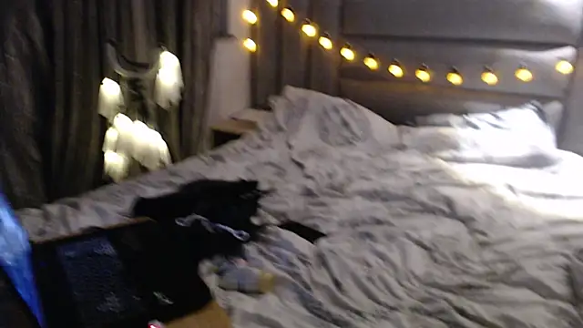 Snapshot of Liltightbabe chatting on October 31, 8:43 pm Liltightbabe online show from October 31, 8:43 pm