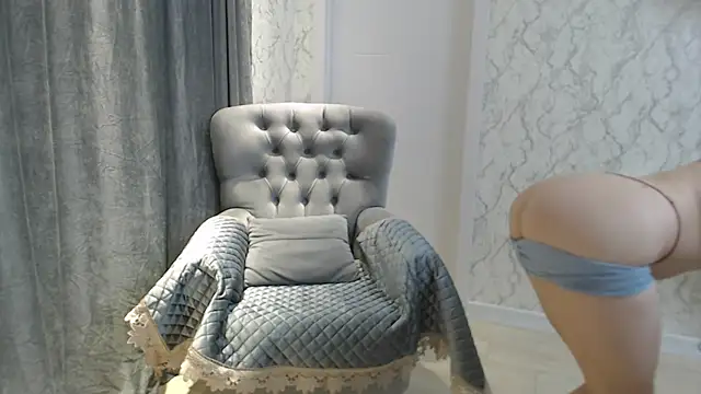 Snapshot of Liltightbabe chatting on November 5, 6:19 pm Liltightbabe online show from November 5, 6:19 pm