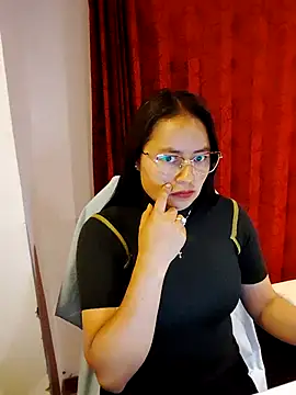 Snapshot of Daliz_Leon chatting on November 11, 11:27 pm Daliz Leon online show from November 11, 11:27 pm