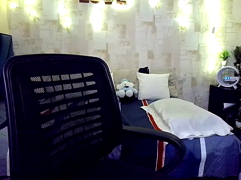 Snapshot of fairy_princess chatting on September 22, 8:44 pm fairy princess online show from September 22, 8:44 pm