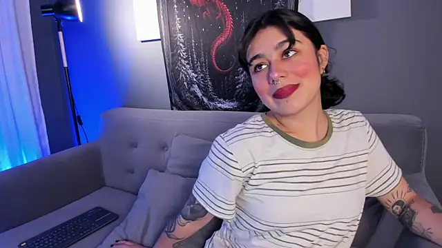 flower smith  online show from November 11, 11:43 am