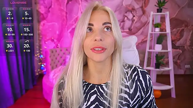 BellaRayyy online show from November 7, 2:39 pm