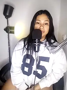 Snapshot of Tigresa23 chatting on October 26, 2:39 am Tigresa23 online show from October 26, 2:39 am