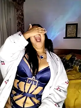 Snapshot of Tigresa23 chatting on November 11, 4:12 am Tigresa23 online show from November 11, 4:12 am