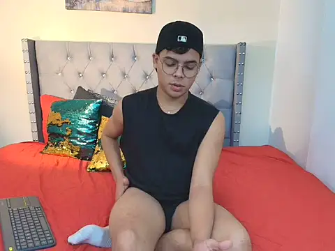 Snapshot of stewart_mateo_ chatting on November 22, 2:10 am stewart mateo online show from November 22, 2:10 am