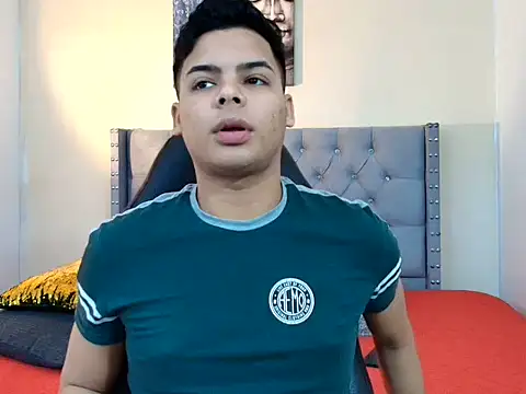 Snapshot of stewart_mateo_ chatting on December 15, 2:16 am stewart mateo online show from December 15, 2:16 am