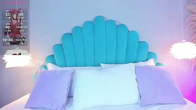 AlassiaHocthner online show from November 7, 11:54 am