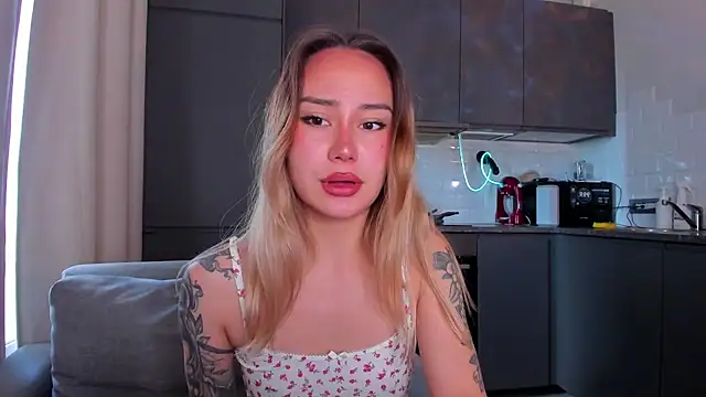 Snapshot of baobei03 chatting on October 18, 10:38 am baobei03 online show from October 18, 10:38 am