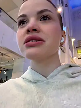 Snapshot of SMELLSEX chatting on November 19, 4:51 pm SMELLSEX online show from November 19, 4:51 pm