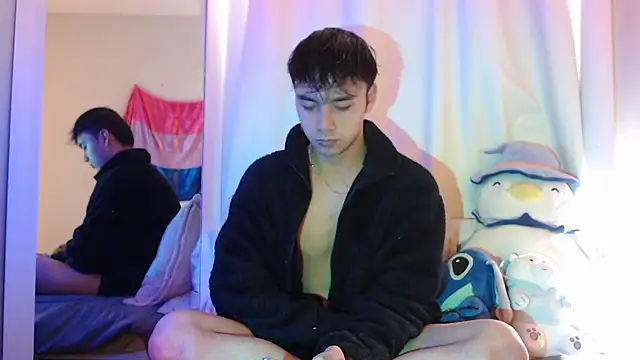 Snapshot of Noah_Blaze chatting on October 17, 2:19 pm Noah Blaze online show from October 17, 2:19 pm