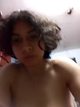 Snapshot of Syndel23 chatting on December 3, 2:08 am Syndel23 online show from December 3, 2:08 am