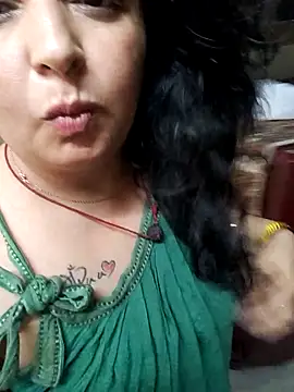 Snapshot of Jann_Riya333 chatting on September 25, 1:20 am Jann Riya333 online show from September 25, 1:20 am