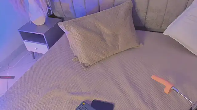 BellaBoobs  online show from June 13, 8:18 pm