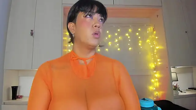 VickyRuiz  online show from January 7, 12:07 pm