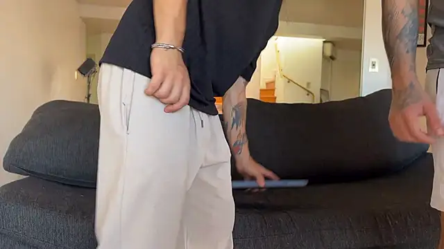 lenruy online show from December 15, 9:19 pm