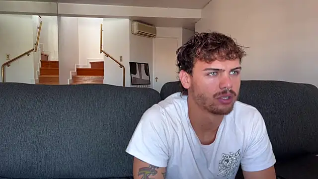 lenruy online show from February 8, 8:01 pm