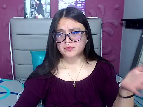 Cailing Zu online show from October 13, 7:14 pm