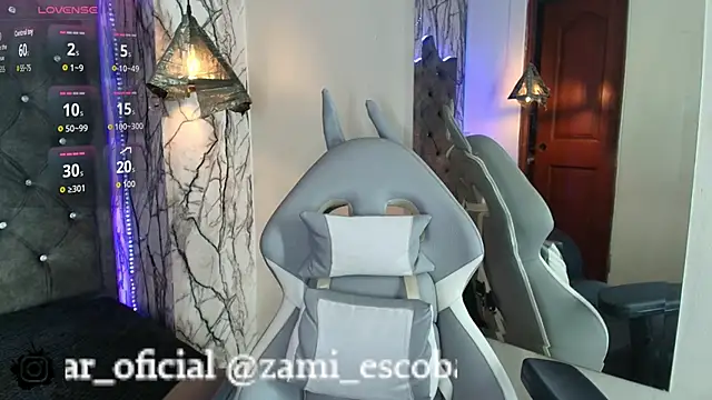 Zami Escobar of online show from October 3, 7:22 pm