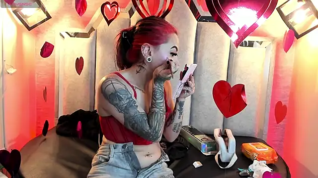 Zami Escobar of online show from February 12, 7:09 pm