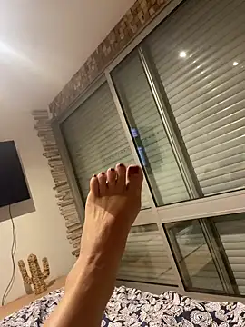 Snapshot of sexesensuellesansinterdit chatting on October 18, 7:25 pm sexesensuellesansinterdit online show from October 18, 7:25 pm