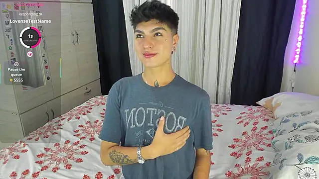 Dark luckyyy online show from February 5, 9:08 pm