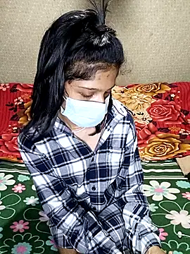 Snapshot of emali_baba chatting on October 5, 5:17 am emali baba online show from October 5, 5:17 am