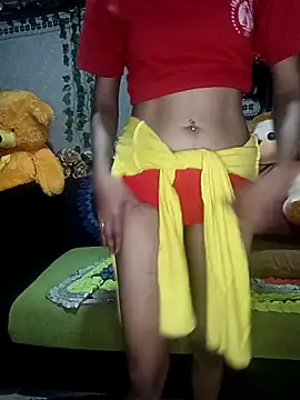 Snapshot of emali_baba chatting on April 23, 8:02 am emali baba online show from April 23, 8:02 am