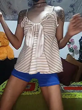 Snapshot of emali_baba chatting on May 18, 4:40 am emali baba online show from May 18, 4:40 am