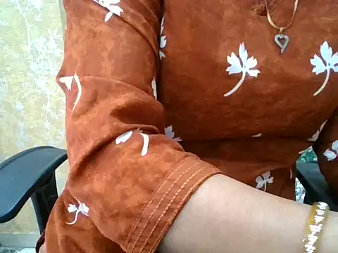 Snapshot of Roshani_hoty chatting on May 22, 7:26 am Roshani hoty online show from May 22, 7:26 am