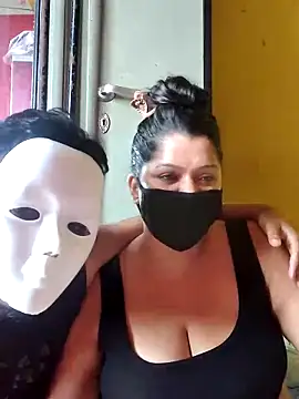 Snapshot of Hottie_couple69 chatting on September 17, 8:05 am Hottie couple69 online show from September 17, 8:05 am