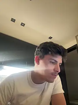 Snapshot of dock_75 chatting on October 18, 2:18 pm dock 75 online show from October 18, 2:18 pm