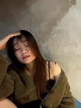 Hinne07 online show from November 18, 12:27 am