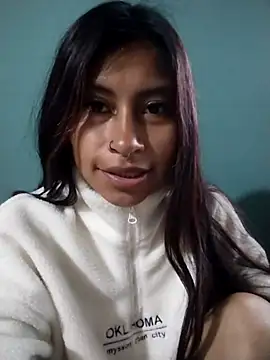 Snapshot of Pocahontas_tw chatting on September 29, 2:33 pm Pocahontas tw online show from September 29, 2:33 pm