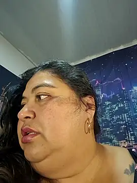 curvy diva  online show from April 30, 9:59 am
