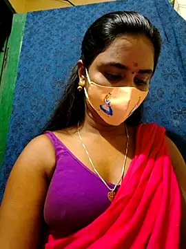 Snapshot of mini-queen chatting on September 17, 3:46 pm mini-queen online show from September 17, 3:46 pm