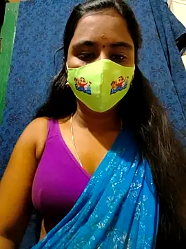 Snapshot of mini-queen chatting on September 19, 6:30 pm mini-queen online show from September 19, 6:30 pm