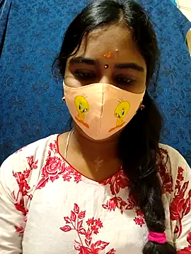 Snapshot of mini-queen chatting on November 28, 11:46 am mini-queen online show from November 28, 11:46 am