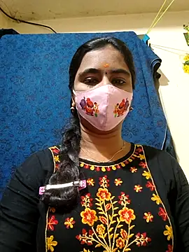 mini-queen online show from February 24, 10:24 am