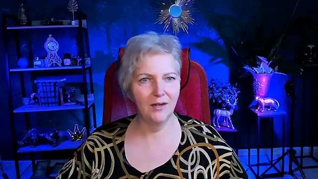 Snapshot of MaryMogan chatting on October 13, 12:38 pm MaryMogan online show from October 13, 12:38 pm