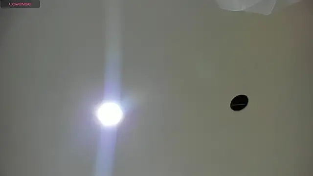 Snapshot of Emilywillis8 chatting on September 16, 1:23 pm Emilywillis8 online show from September 16, 1:23 pm