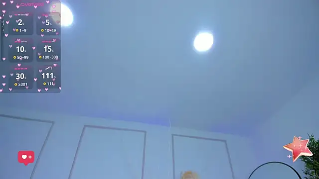 Snapshot of Emilywillis8 chatting on November 13, 12:59 pm Emilywillis8 online show from November 13, 12:59 pm