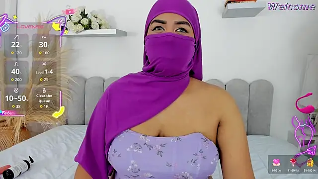 Kadira  online show from October 2, 12:01 pm