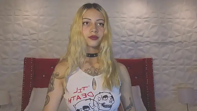 Lucy n pink online show from October 2, 3:08 pm