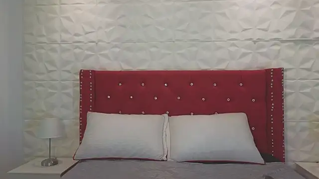 Lucy n pink online show from October 5, 8:51 pm