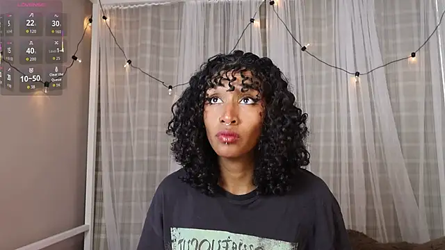 Snapshot of lynx_sun chatting on September 29, 4:56 pm lynx sun online show from September 29, 4:56 pm