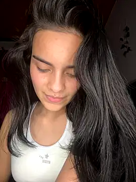 Snapshot of blinkiii_ chatting on November 14, 12:53 am blinkiii online show from November 14, 12:53 am