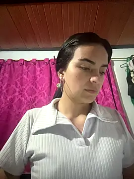 Snapshot of blinkiii_ chatting on December 16, 3:55 am blinkiii online show from December 16, 3:55 am