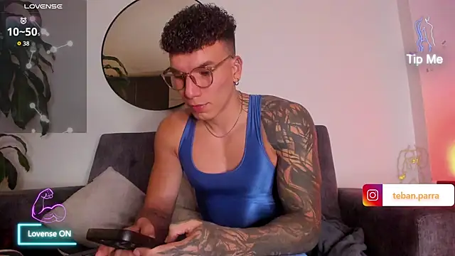 Snapshot of estebandi_do chatting on July 12, 4:25 am estebandi do online show from July 12, 4:25 am