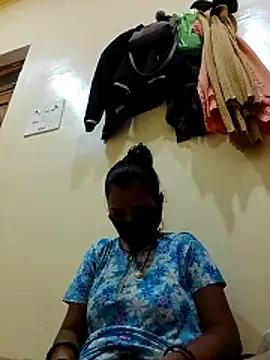 Snapshot of malteejat chatting on November 1, 3:14 pm malteejat online show from November 1, 3:14 pm