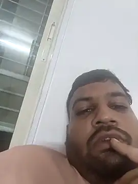 Snapshot of vinay_smalldick chatting on May 8, 4:45 pm vinay smalldick online show from May 8, 4:45 pm
